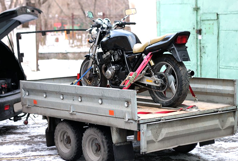Эвакуатор для мотоцикла цена из Финляндия, Котка в Россия, Москва